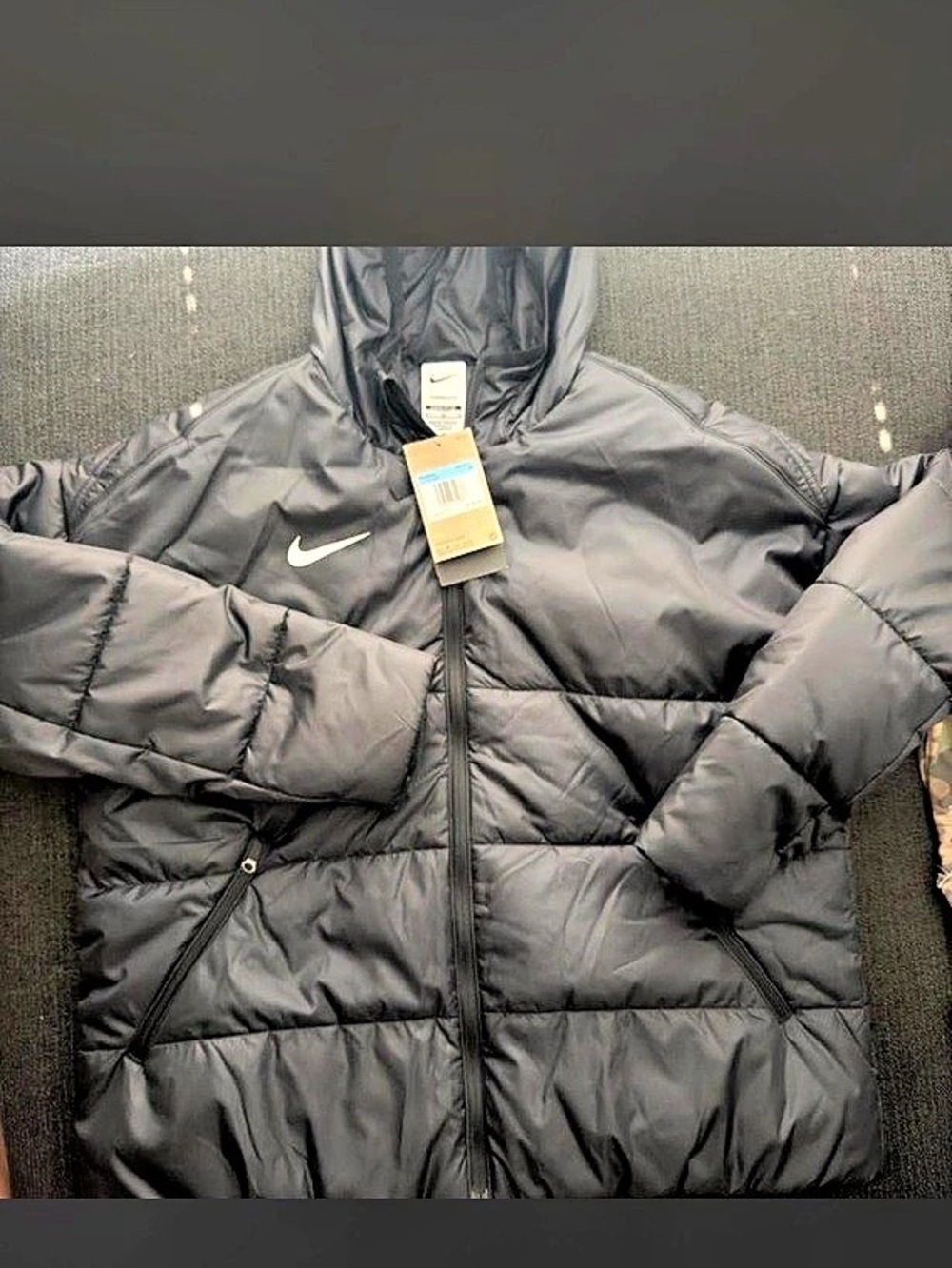 Nike Therma-FIT Loose Fit Puffer Jacket Puffer Jacket in Black Size Medium NWT